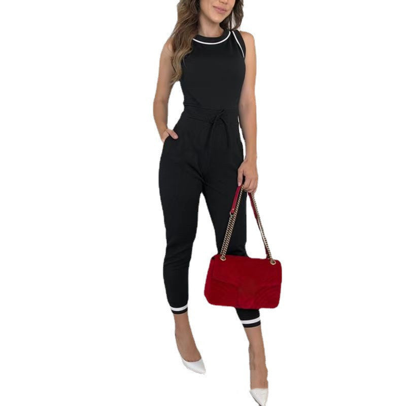Round Neck Sleeveless Contrast Color Jumpsuit