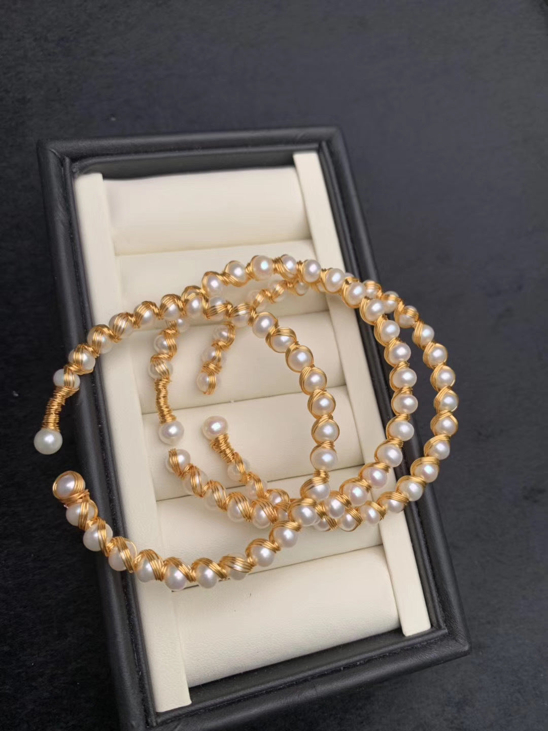 Pearl bracelet