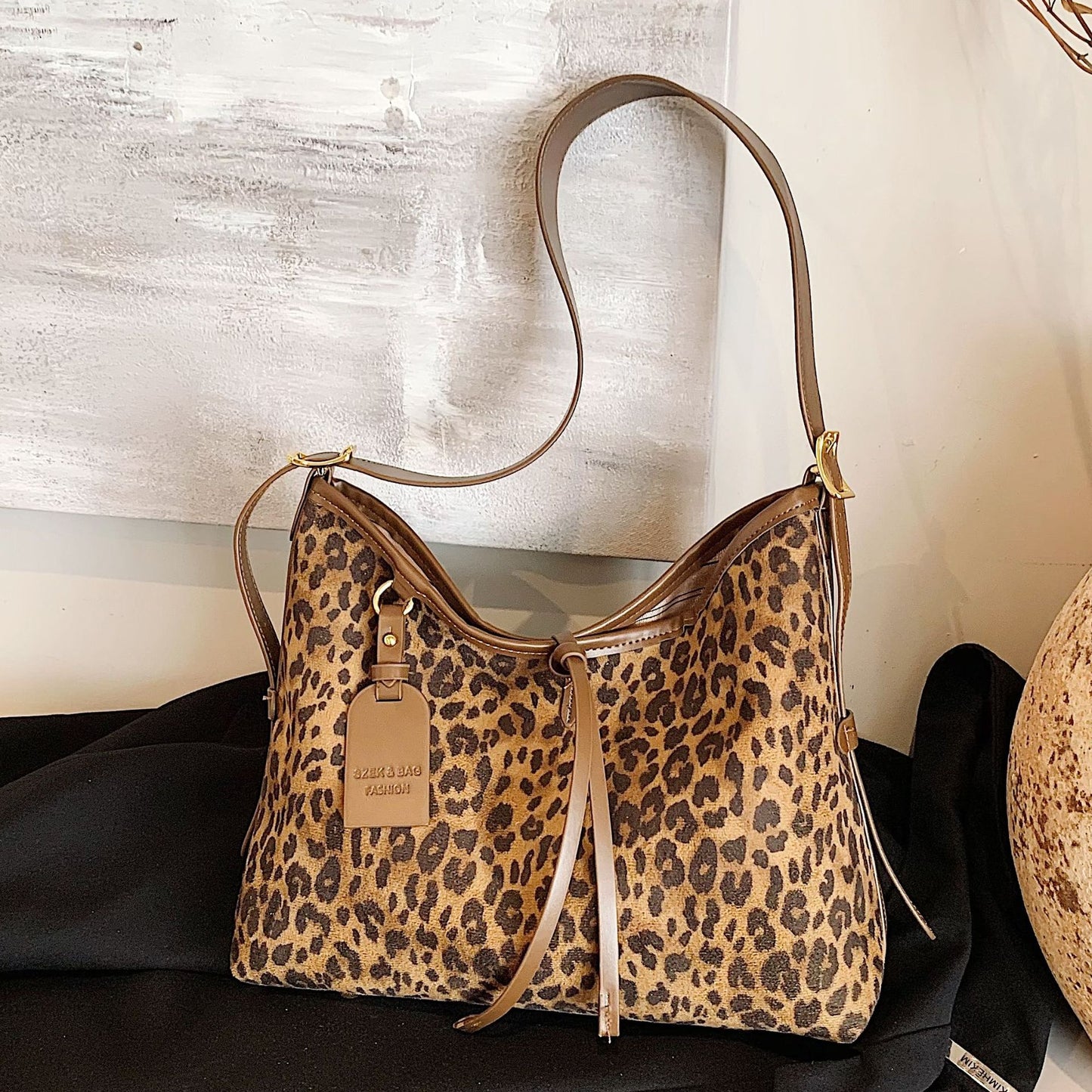 Leopard Print Large Capacity Shoulder Bag