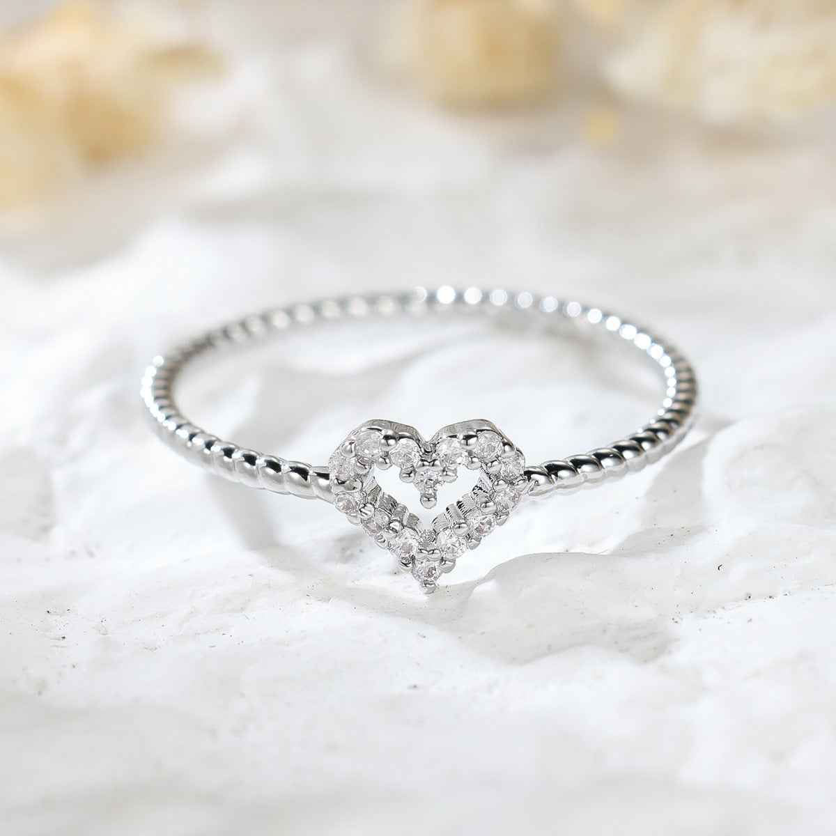 Heart Shaped White Diamond Edge Twist Hollow Ring